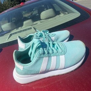 Women’s Teal Adidas Running/Work Out Shoes w/ Cork Comfort Insoles